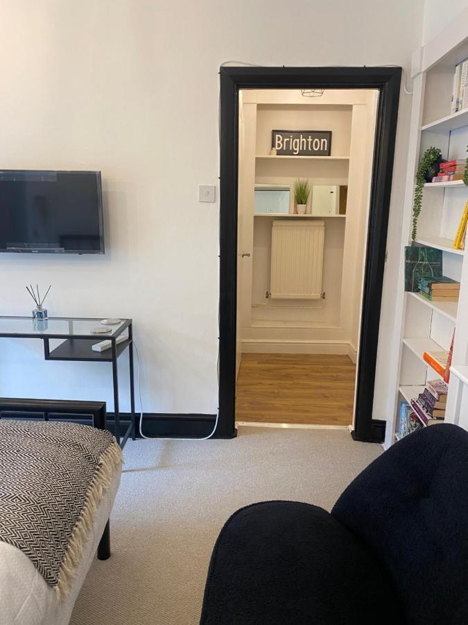 Stylish Central Basement Studio, With Outdoor Space Hove Esterno foto